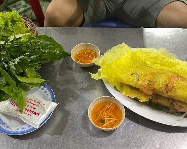 Bánh xèo rau rừng A Đạt