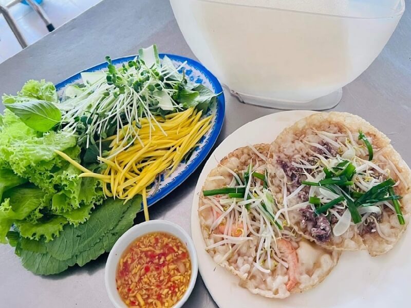 Bánh xèo tôm nhảy