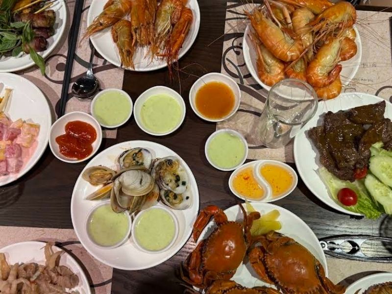 Bay Seafood Buffet Hồ Gươm