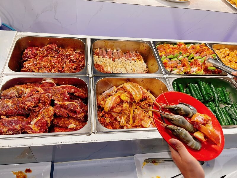 Pink Pong Buffet 125k