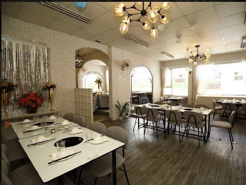 Nhà hàng lẩu băng chuyền & buffet dimsum Xie Xìe