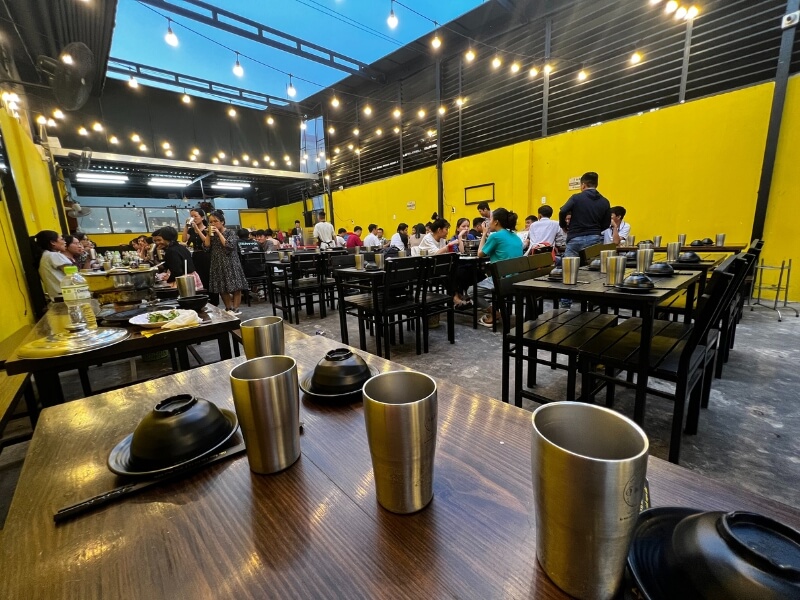 Lẩu gà lá é Ô Kê Quán