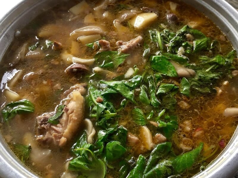 Lẩu Gà Lá É Tao Ngộ