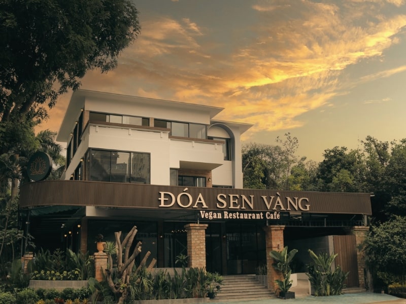 Nhà Hàng Chay Đóa Sen Vàng