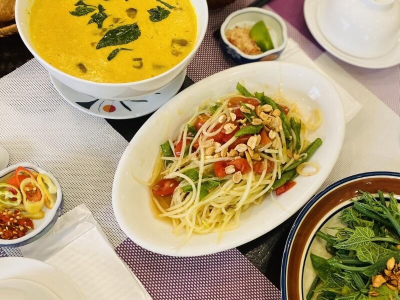 Nhà hàng chay và cà phê Bông Súng Vegetarian