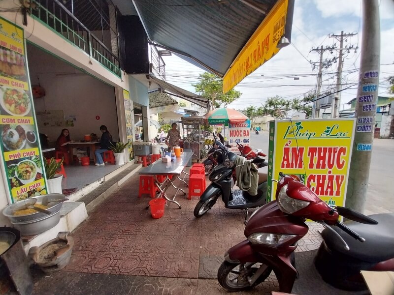 Cơm chay Pháp Lạc