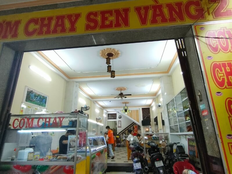 Quán Cơm Chay Sen Vàng 2