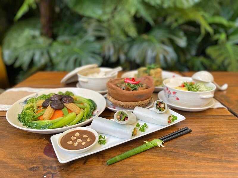 Guru Chay Restaurant & Coffee