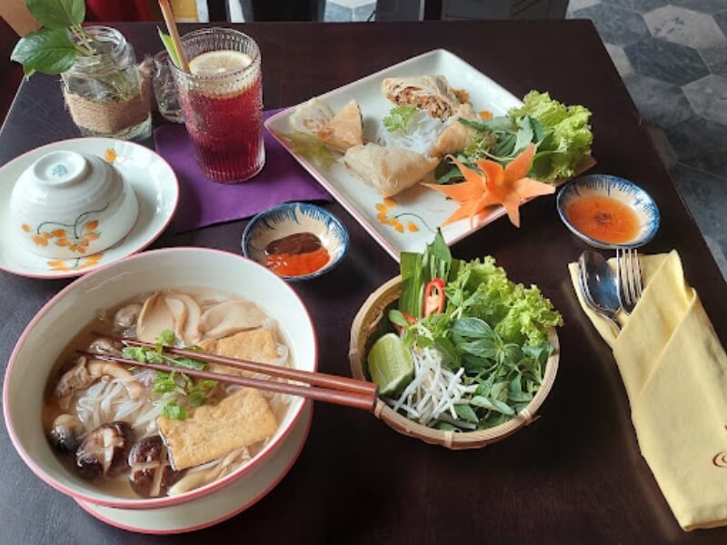 Nhà Hàng Chay Shamballa Lounge