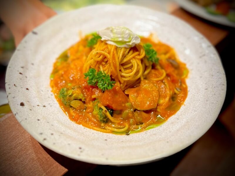 Tropical Eatery by Chay Vui