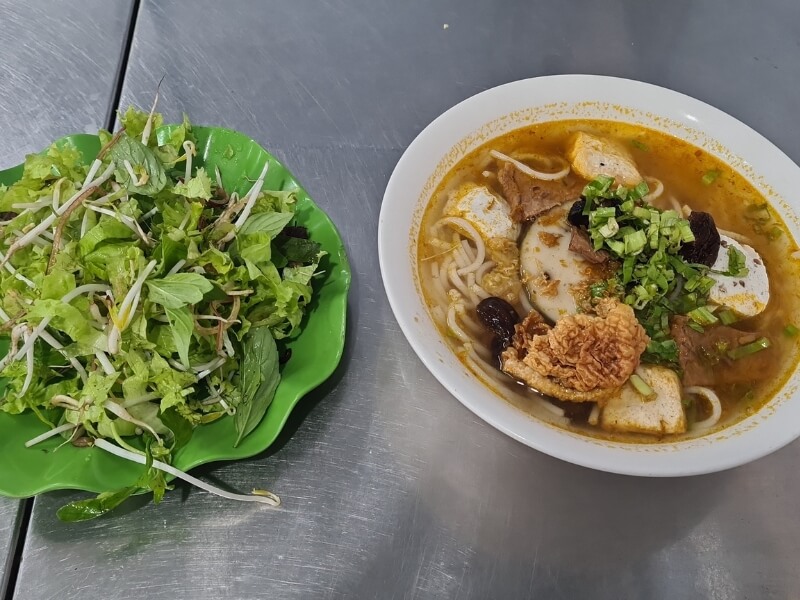 Quán cơm chay Âu Lạc