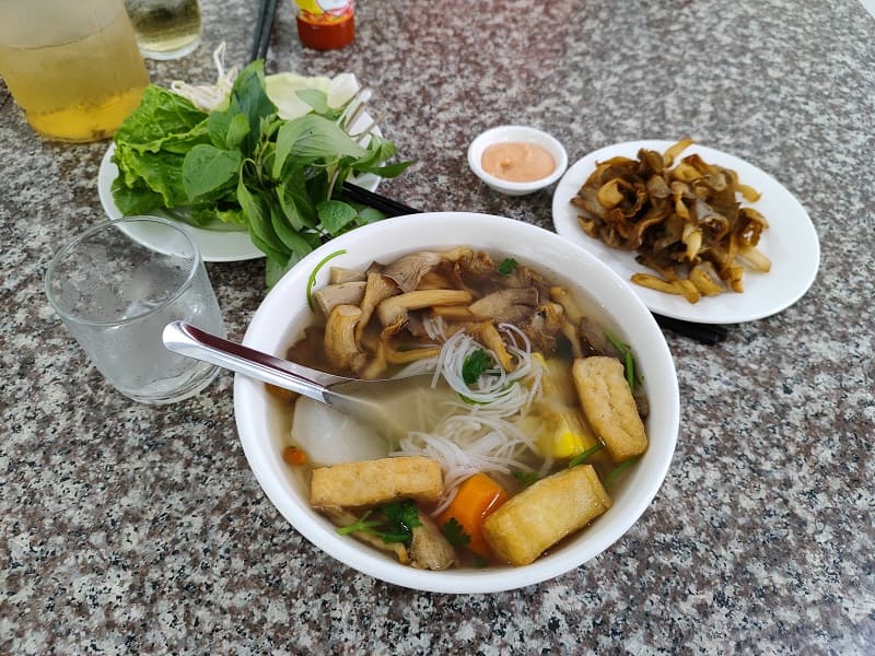 Quán Chay Thắng Lợi