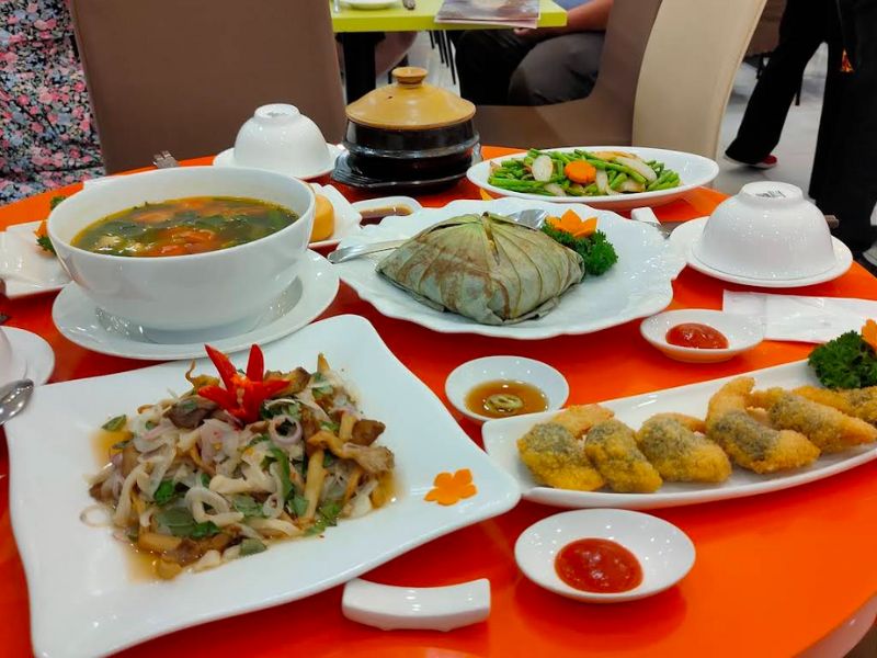 Nhà Hàng Thuần Chay Loving Hut Hoa Đăng