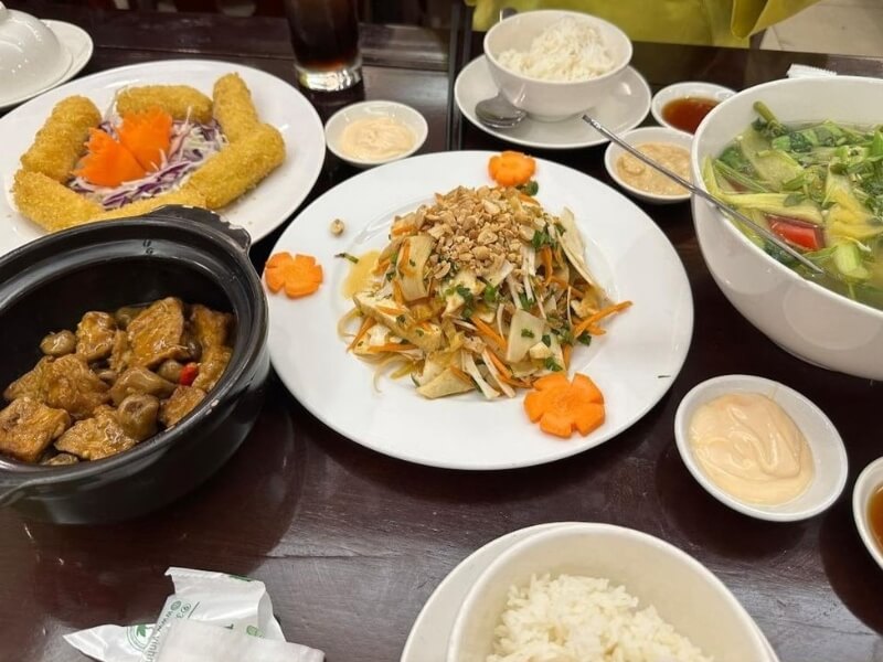 Nhà hàng chay - Chùa Vĩnh Nghiêm