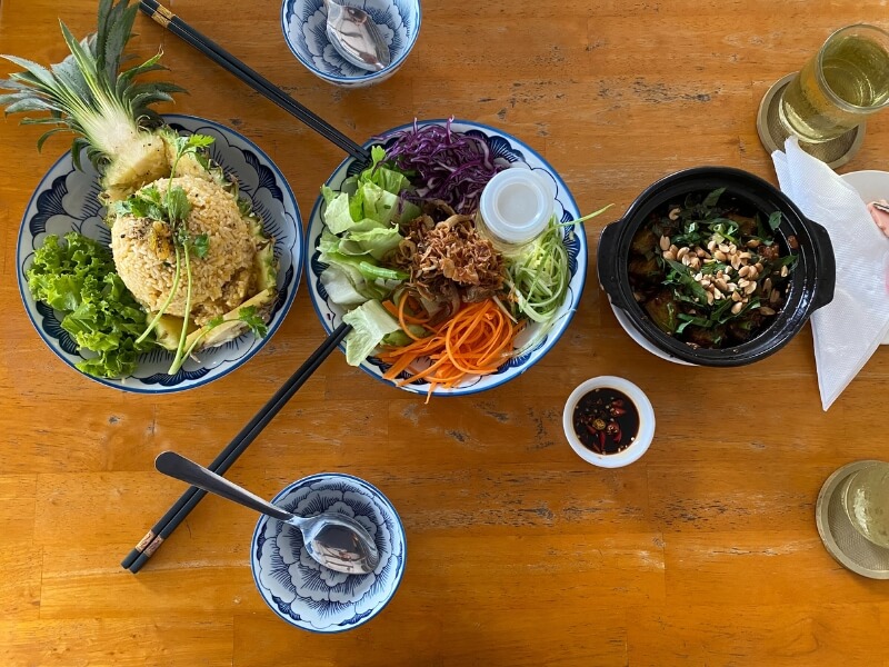 Ẩm thực chay Long Hoa