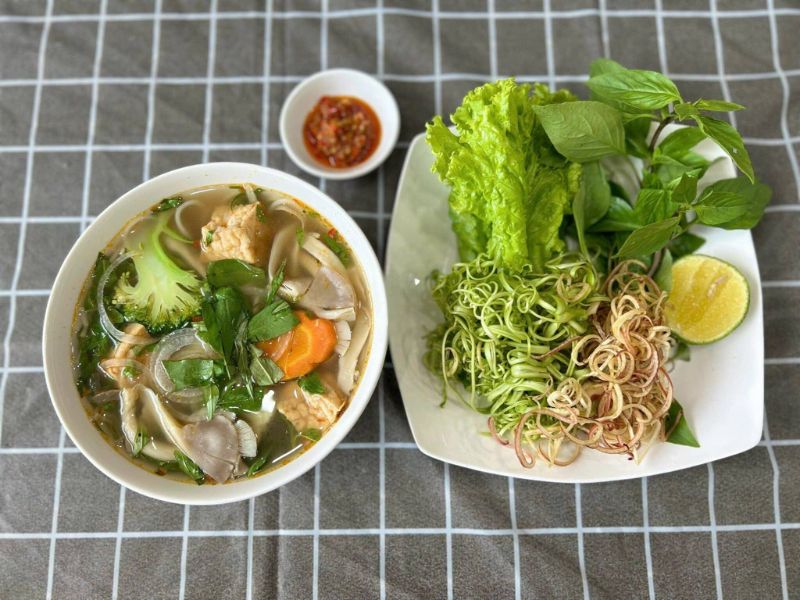 Quán Chay Tâm Từ Vegan