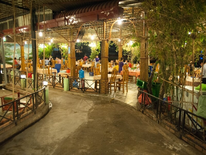 Nhà hàng Cây Sakê