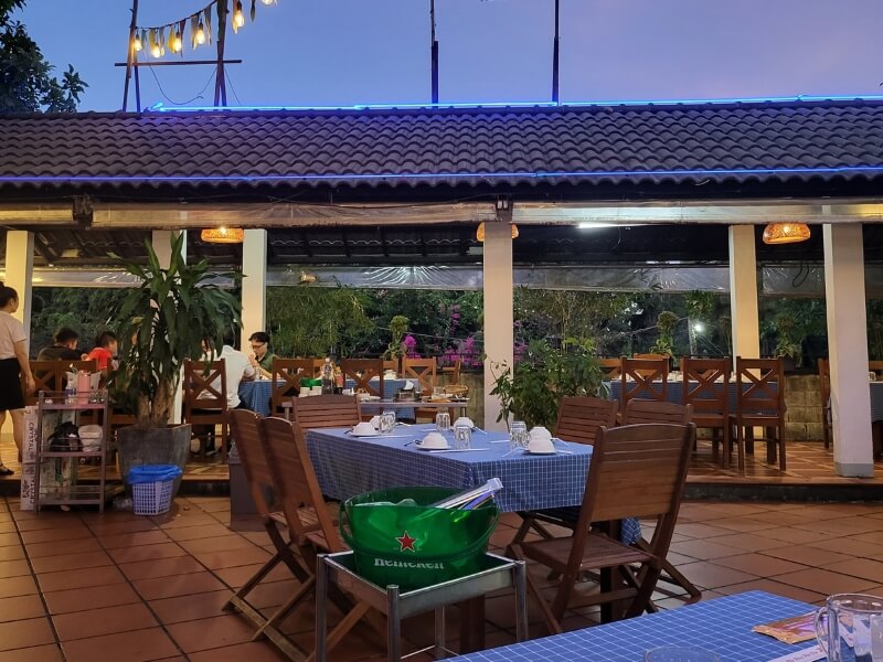 Nhà Hàng Hoa viên Tri Kỷ