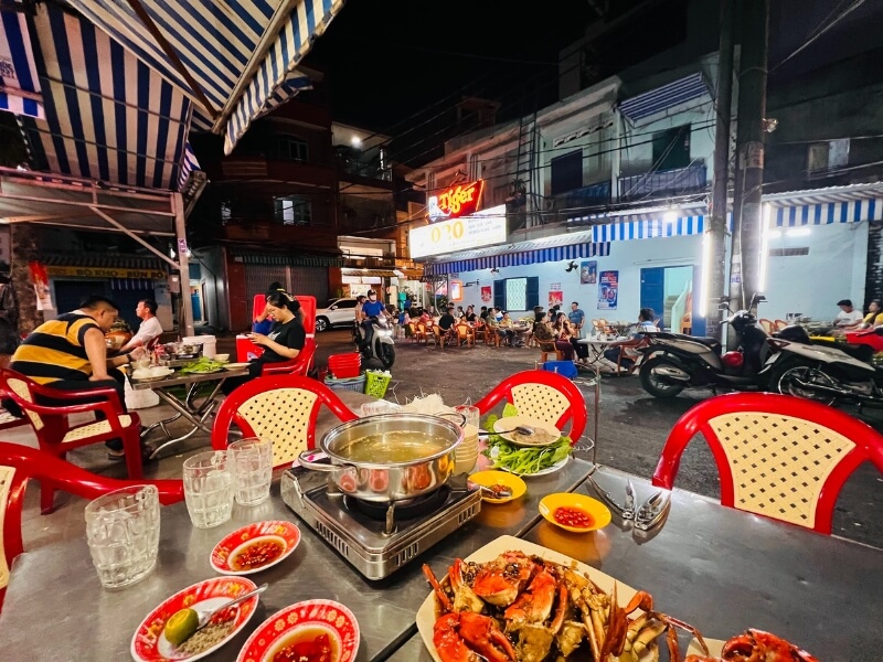 Quán 020 Đội Cung