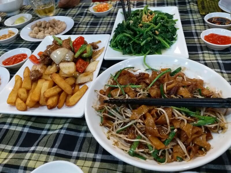 Nhà hàng Minh Râu