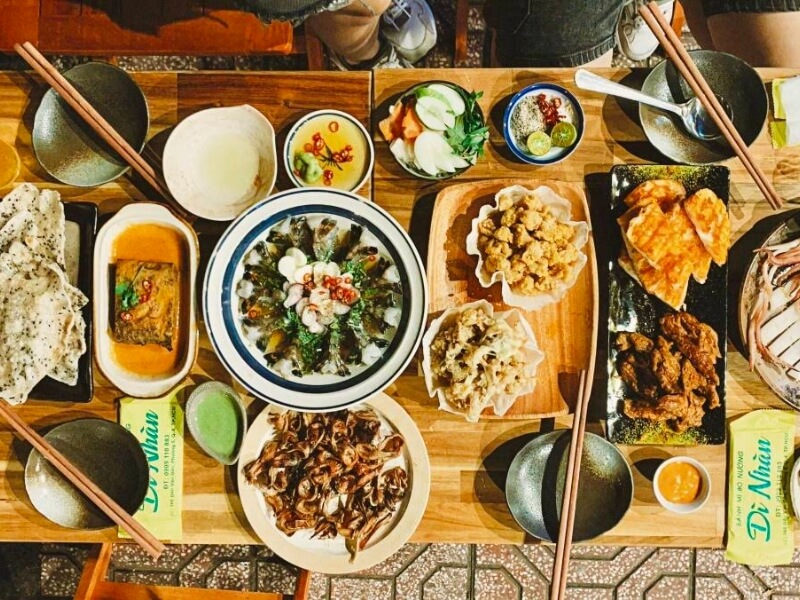 Tiệm ăn Dì Nhàn