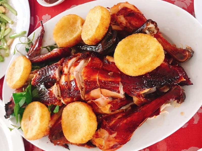 Ẩm thực sân vườn Sông Thương