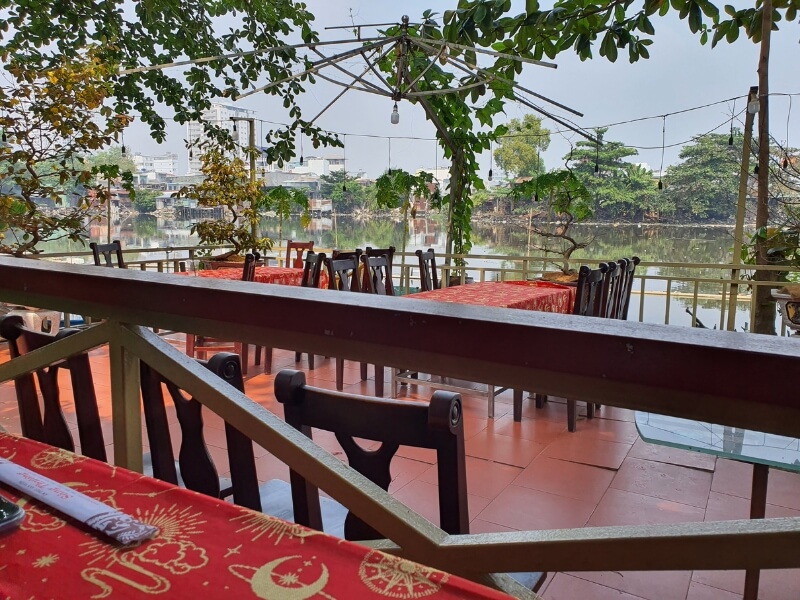 Ẩm thực sân vườn Sông Thương