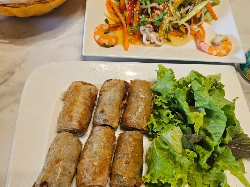 Vườn ẩm thực Đông Hồ Eden