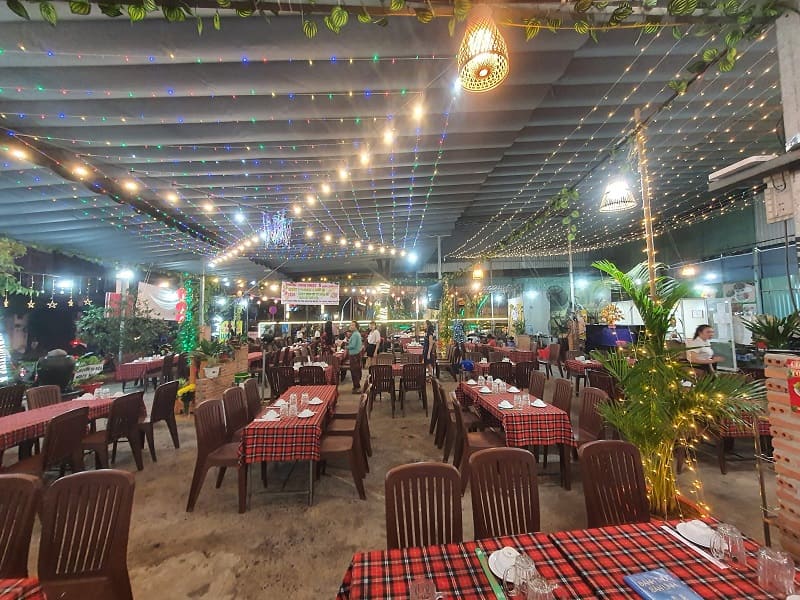 Quán Ăn Lượm Lúa