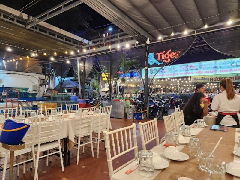 Nhà hàng Hương Biển