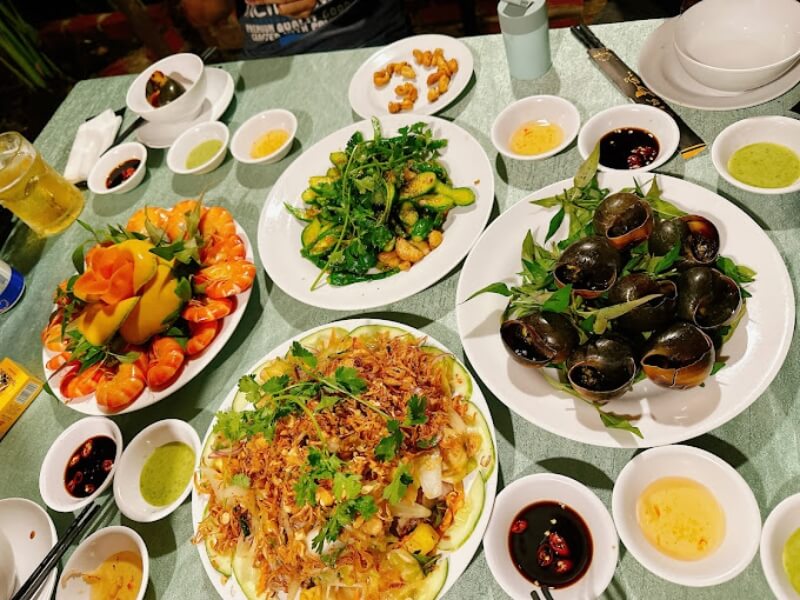 Quán ăn sân vườn Gió Biển 2