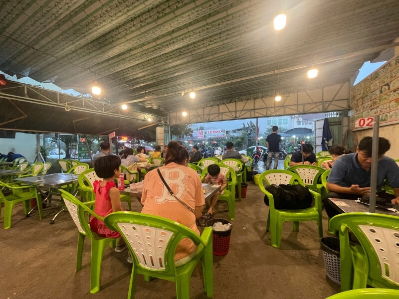 Ốc Nguyễn Hoàng