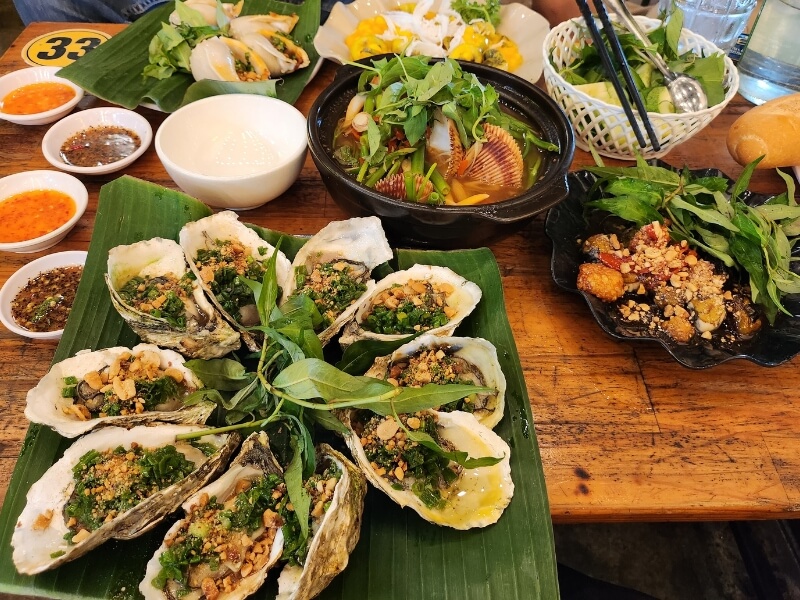 Quán Hẻm Ốc Vân Đồn