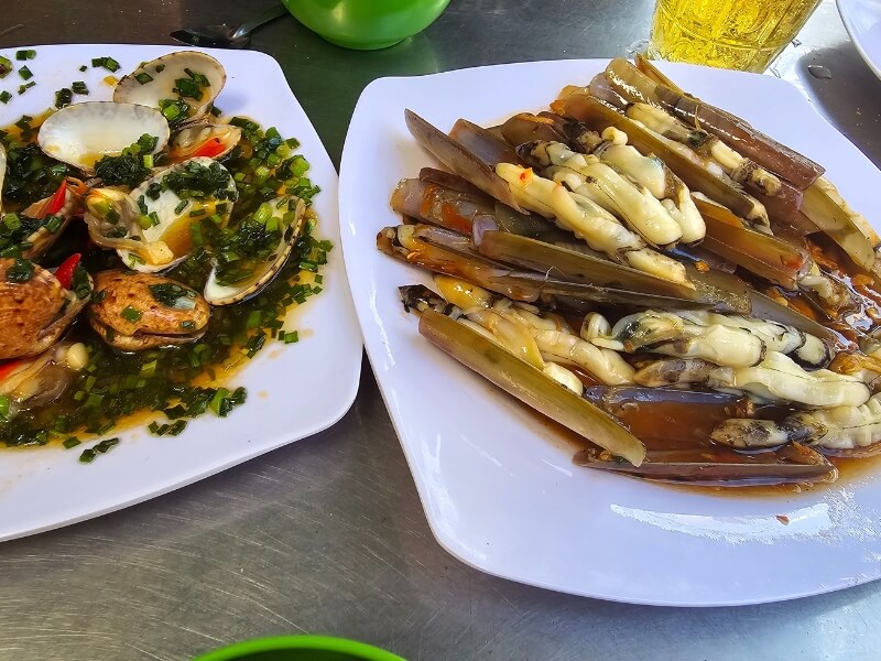 Quán ốc Xuân Anh