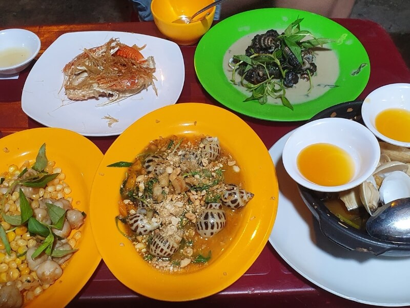 Quán Ốc Phượng