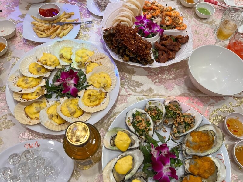 Nhà Hàng Phố Ốc