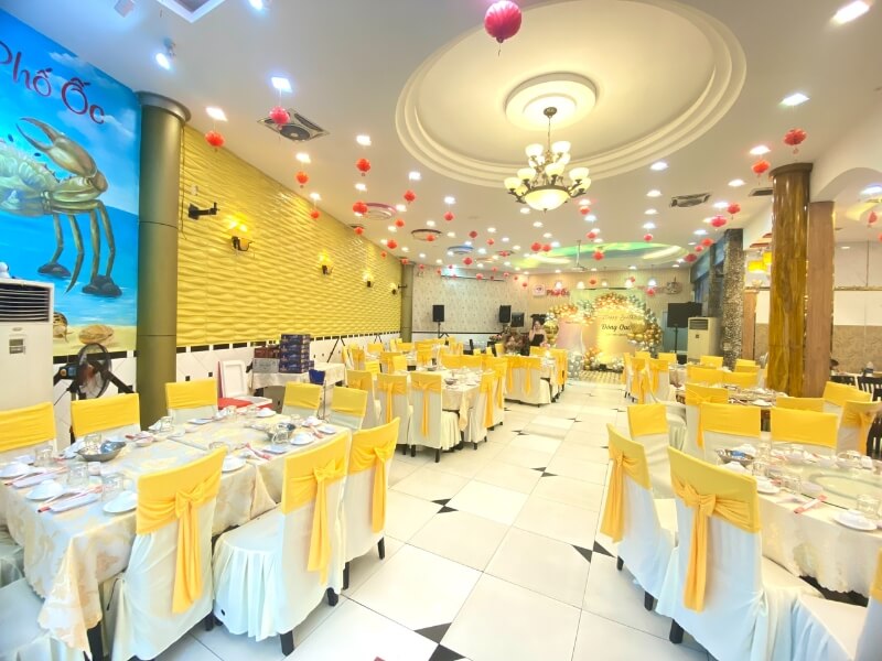 Nhà Hàng Phố Ốc