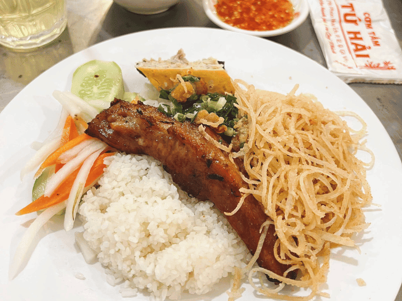 Quán Cơm Tấm Tứ Hải