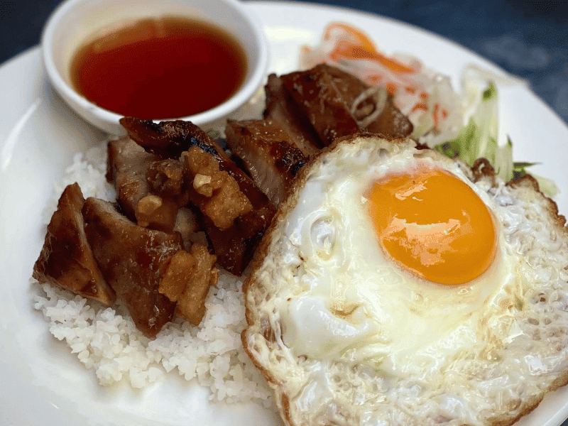 Cơm Tấm Hẻm 33