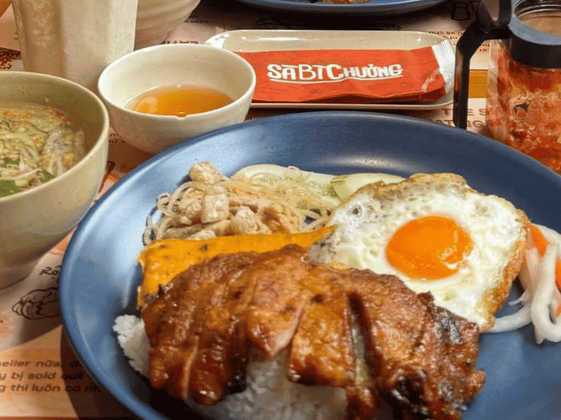 Cơm Tấm Sà Bì Chưởng - Trần Bình Trọng